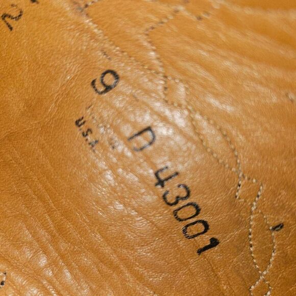 Lucchese Black Cherry Leather Boots Style P0134 Size 9 Men's - Picture 10 of 12